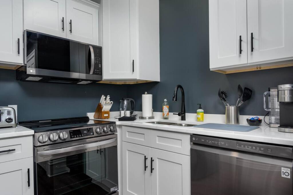 Flats On Front - Riverfront Gem Fast Wi-Fi 3F هاريسبرج المظهر الخارجي الصورة